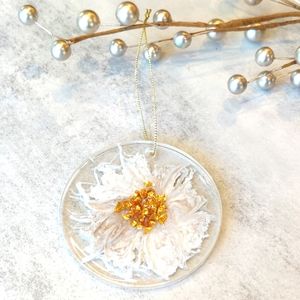 Handmade Resin Christmas Ornament/ Cream/Gold Flower
